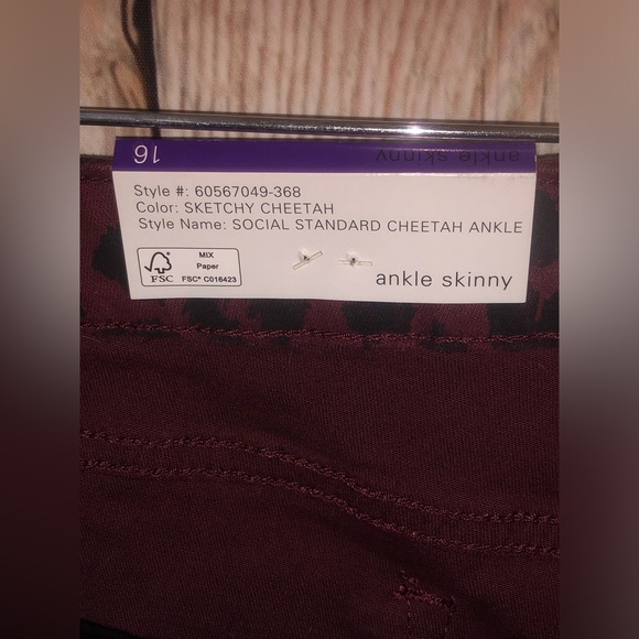Social Standard Ankle Skinny Mid-rise Slim Fit Comfort Flex Size 16 Jean Cheetah - Picture 5 of 6